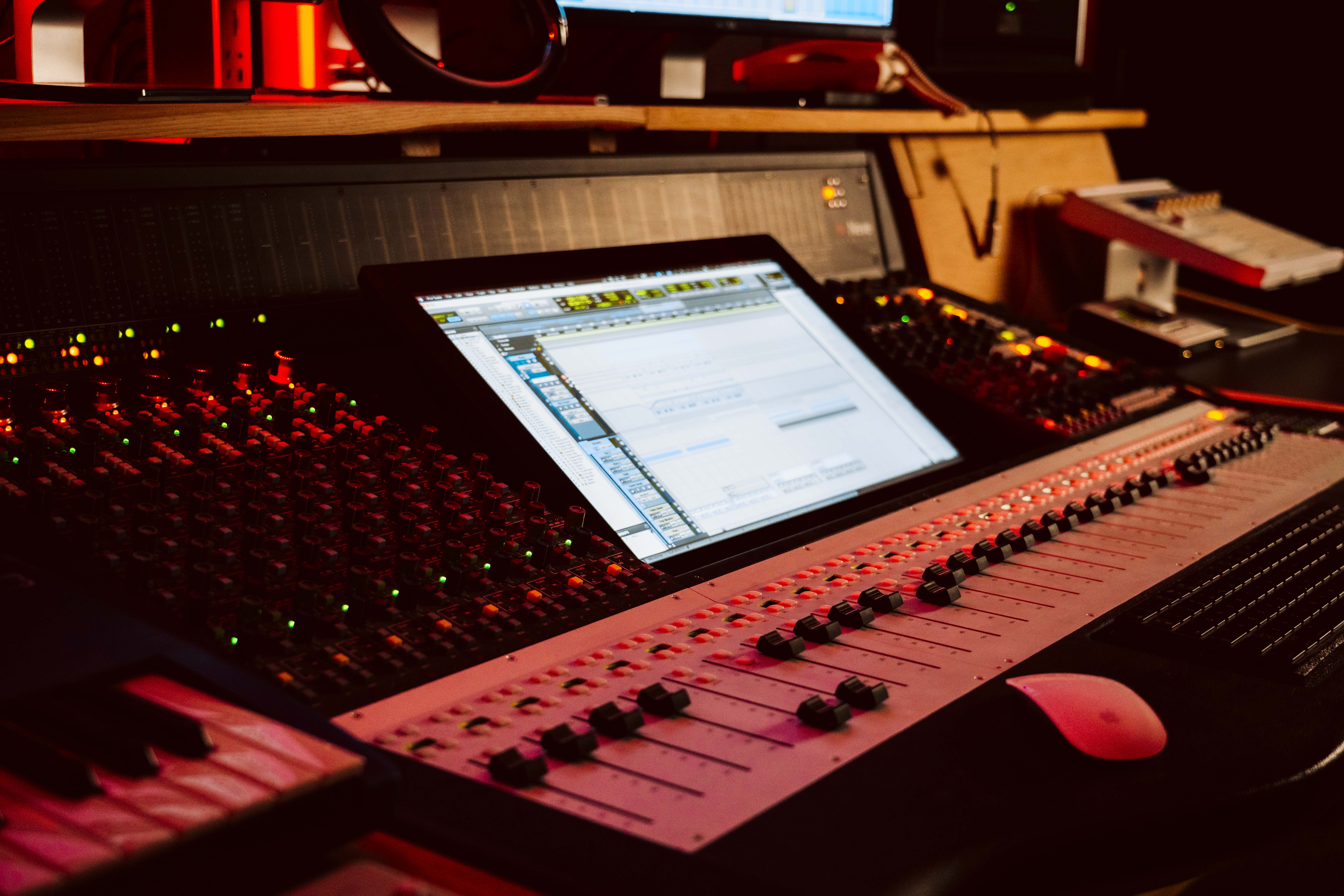 Music Licensing Services, We Love Jam Studios